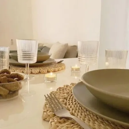 Casa Re Manfredi 12 * Барі
