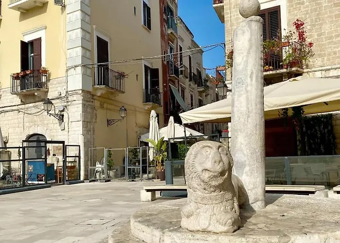 Casa Re Manfredi 12 *